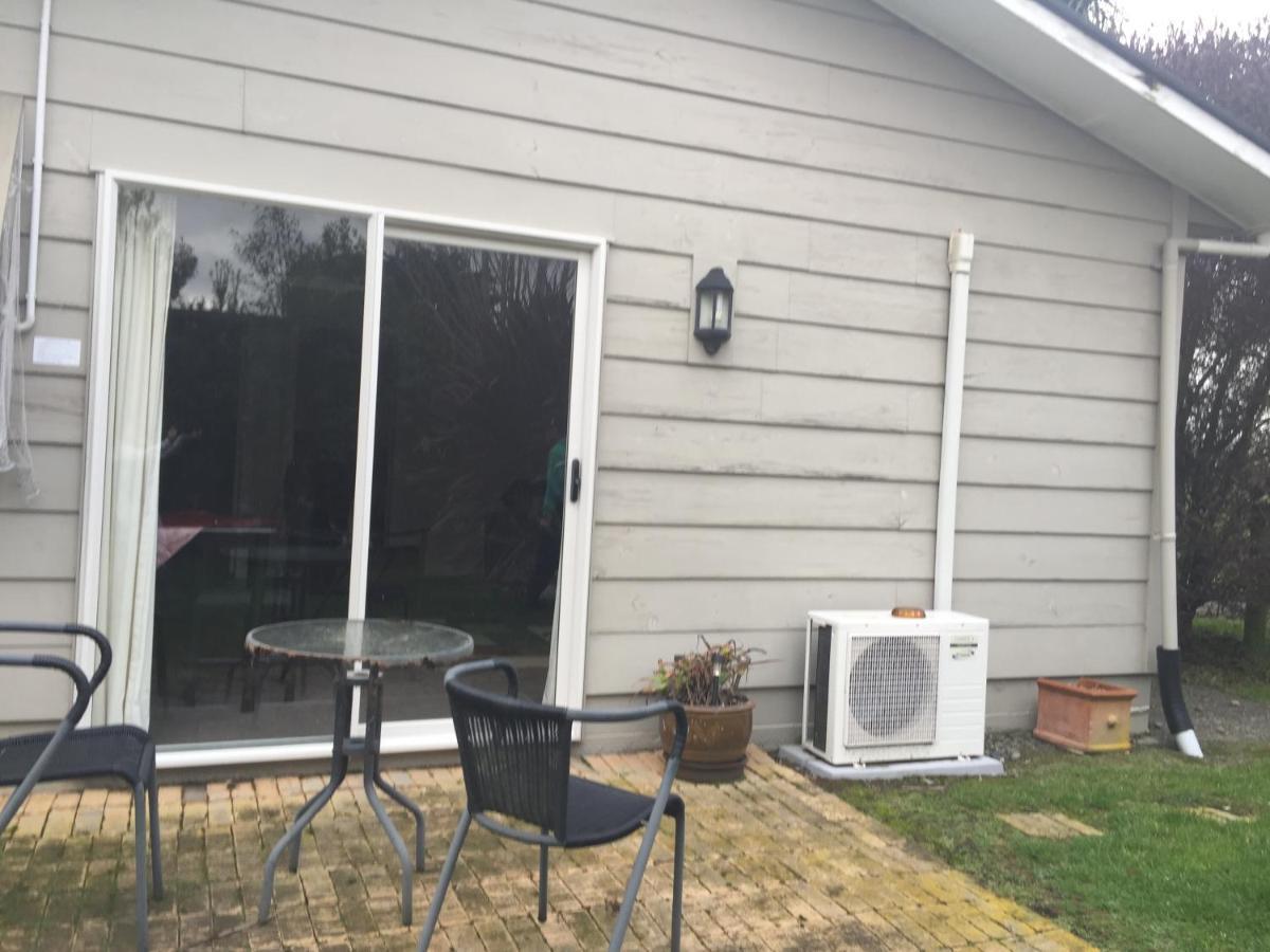 Watson'S Cottage Masterton Luaran gambar